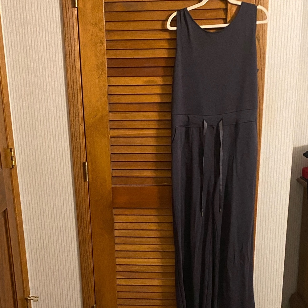 Elegant Black Sleeveless Jumpsuit